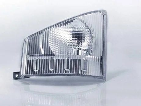 Поворотник левый Isuzu (на фару)